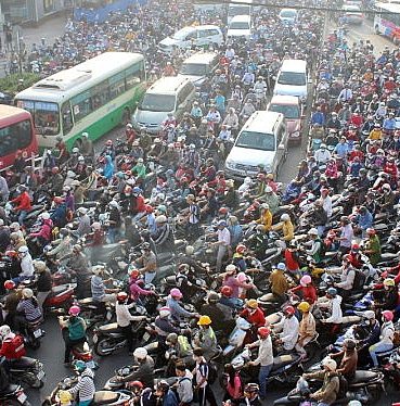 Đề xuất thu phí kiểm định khí thải xe máy: Lo ngại ‘phí chồng phí’
